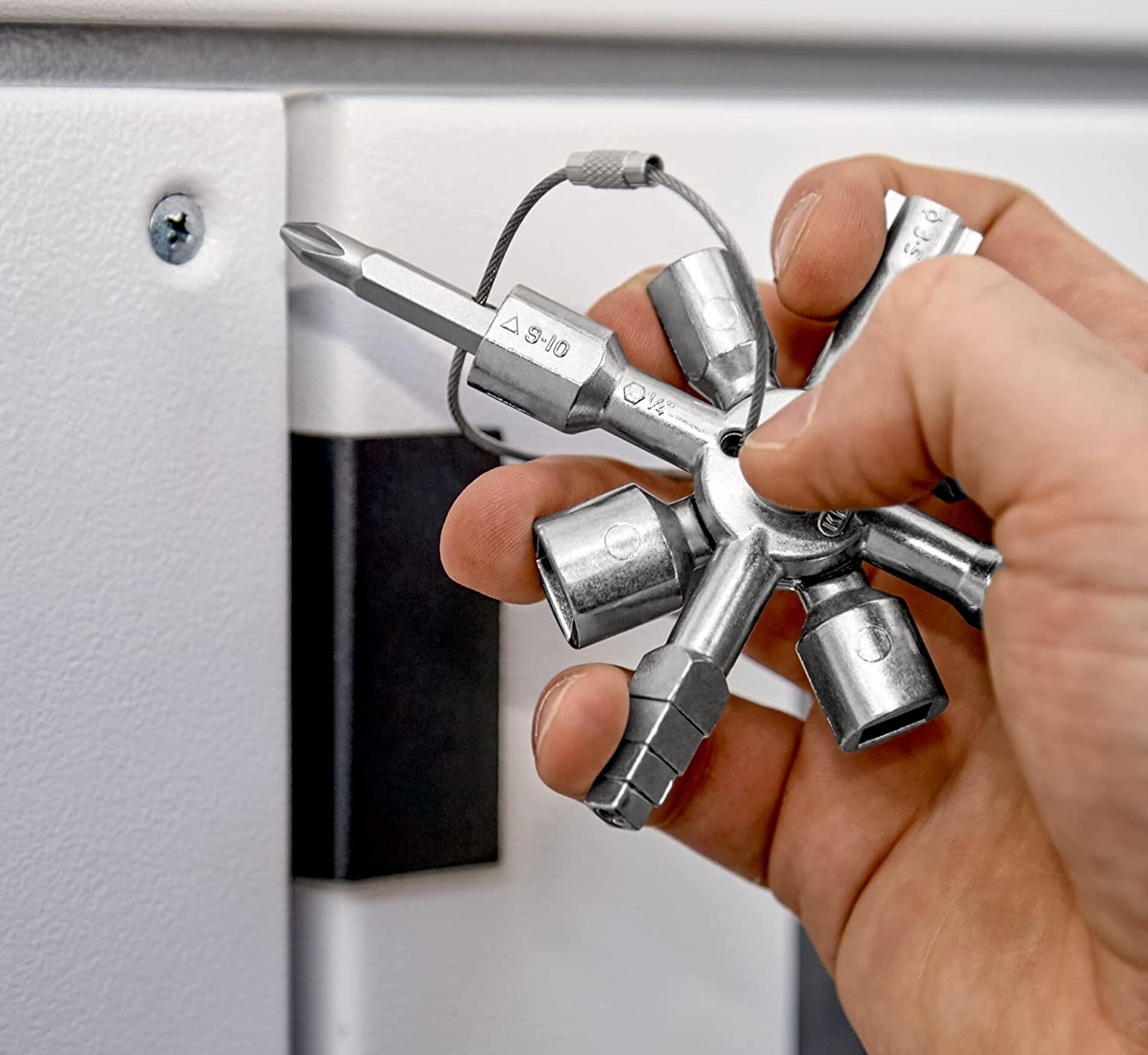 Twinkey Multifunctional key