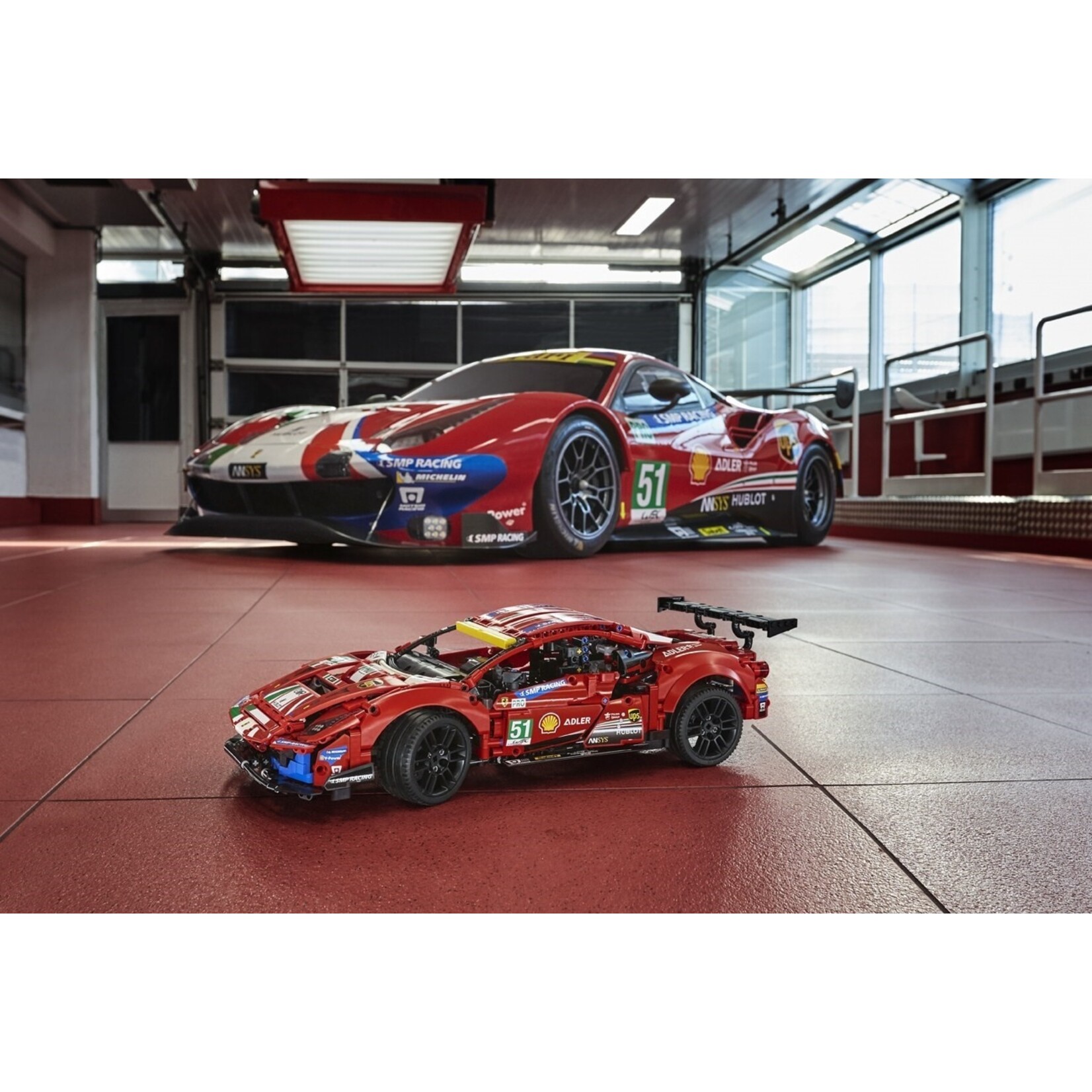 LEGO Ferrari 488 GTE “AF Corse #51” 42125