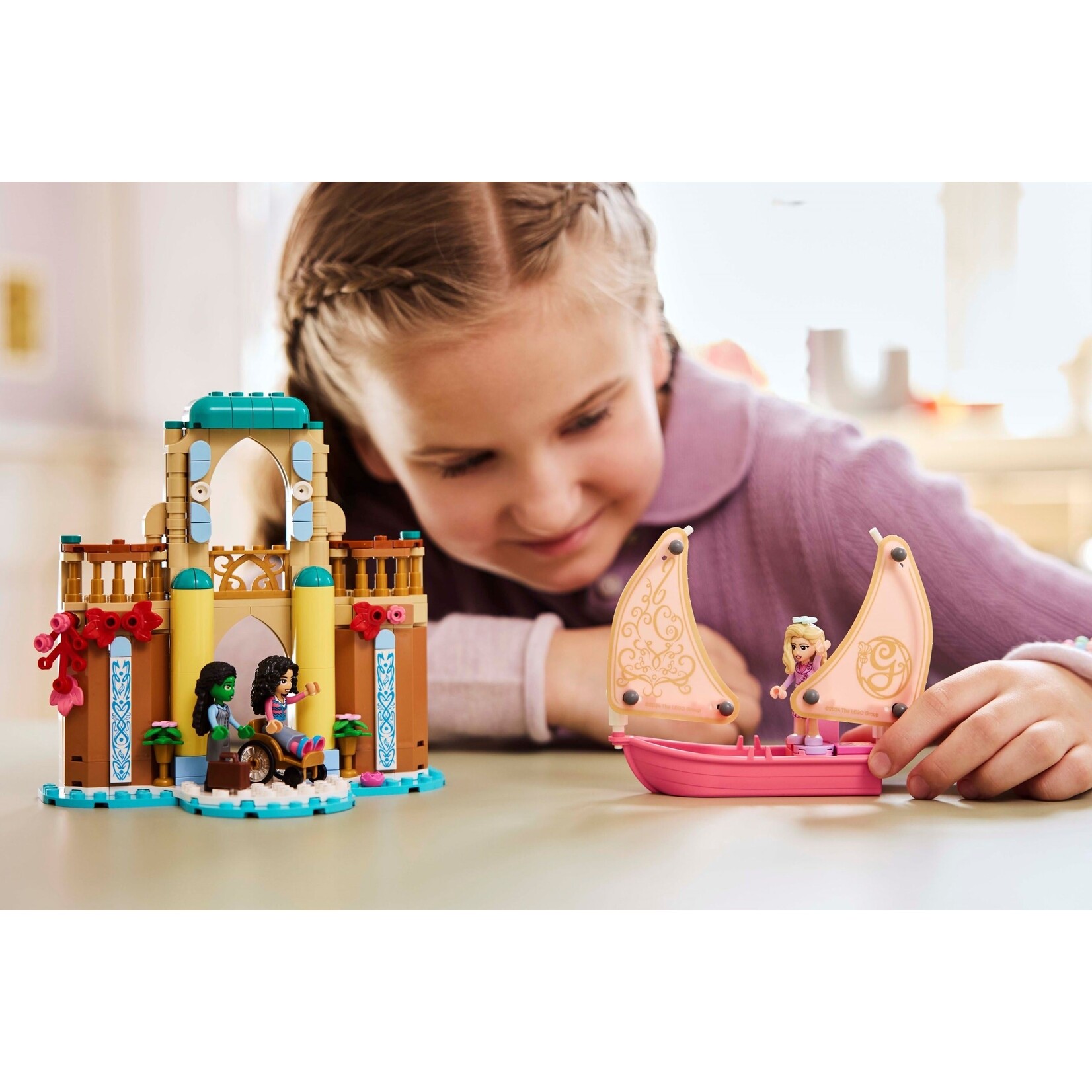 LEGO Glinda, Elphaba en Nessarose op Shiz University - 75681