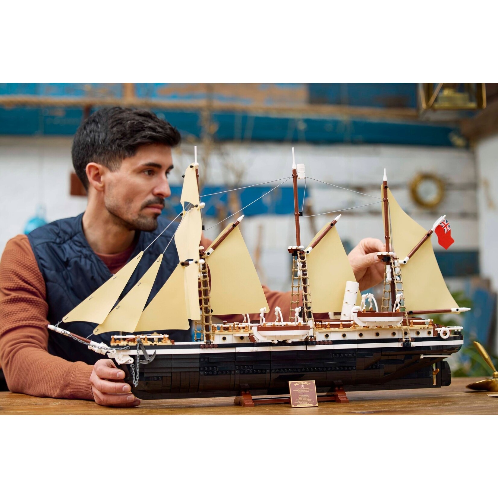 LEGO De Endurance - 10335