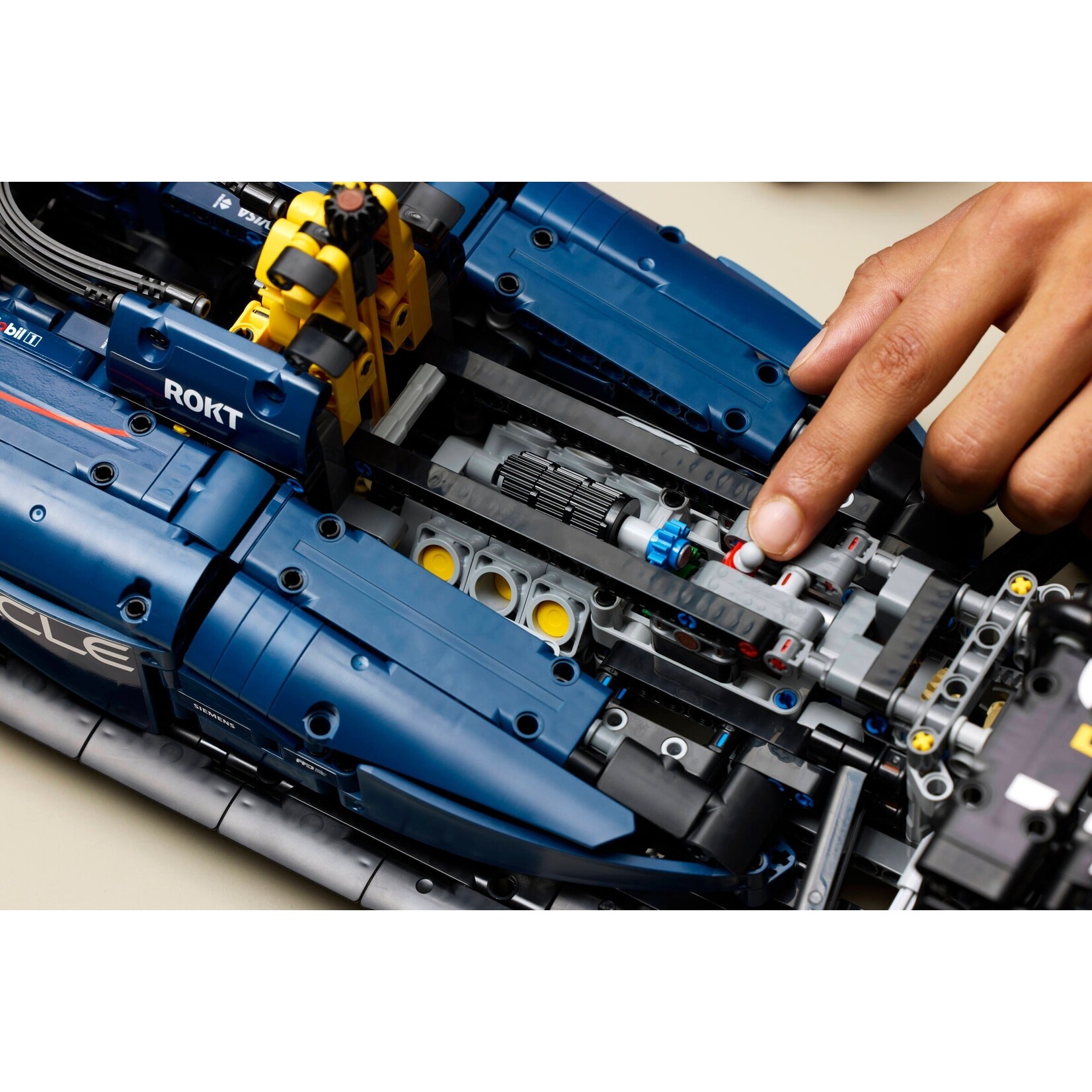 LEGO Oracle Red Bull Racing RB20 F1 auto  - 42206
