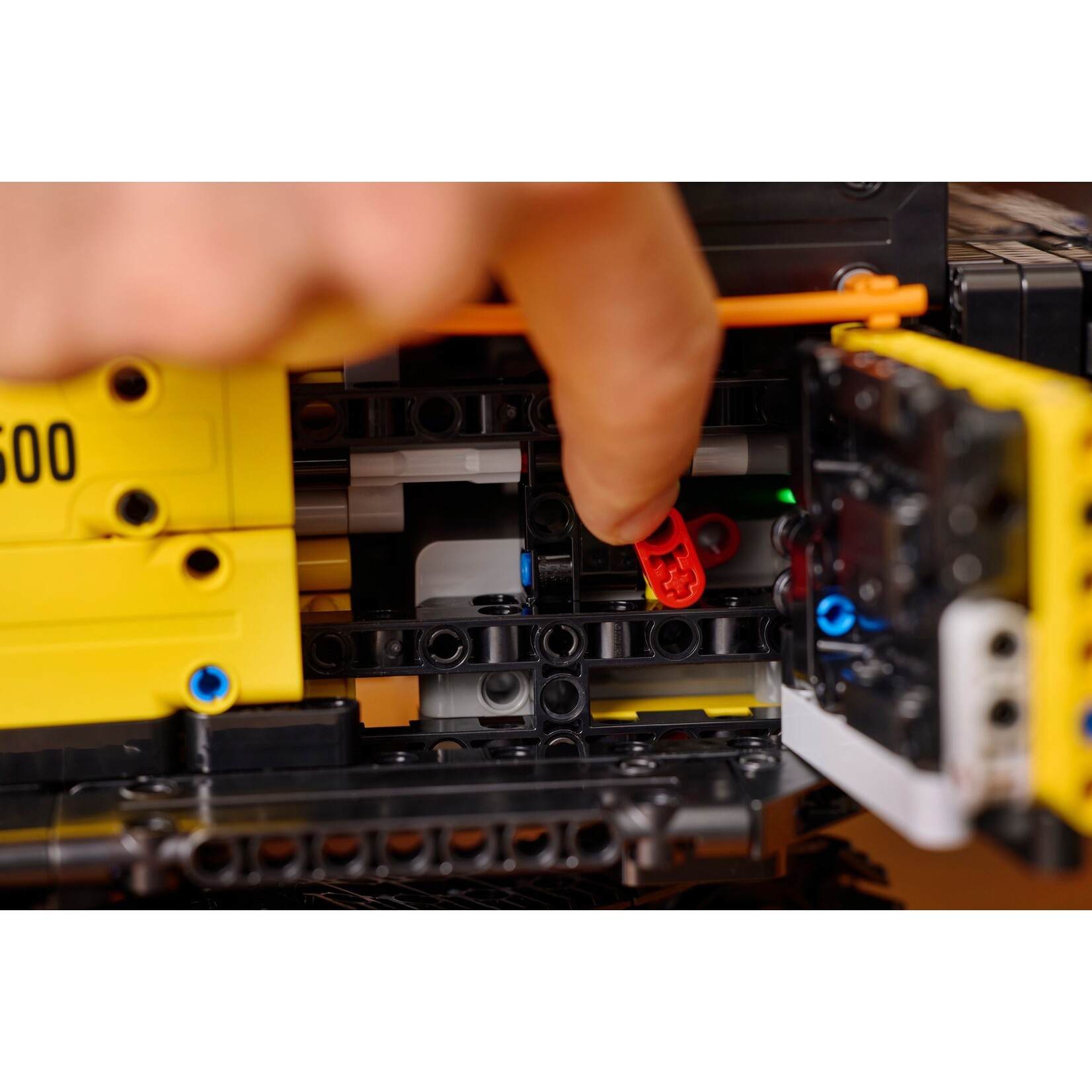 LEGO Volvo EC500 Hybrid graafmachine - 42215