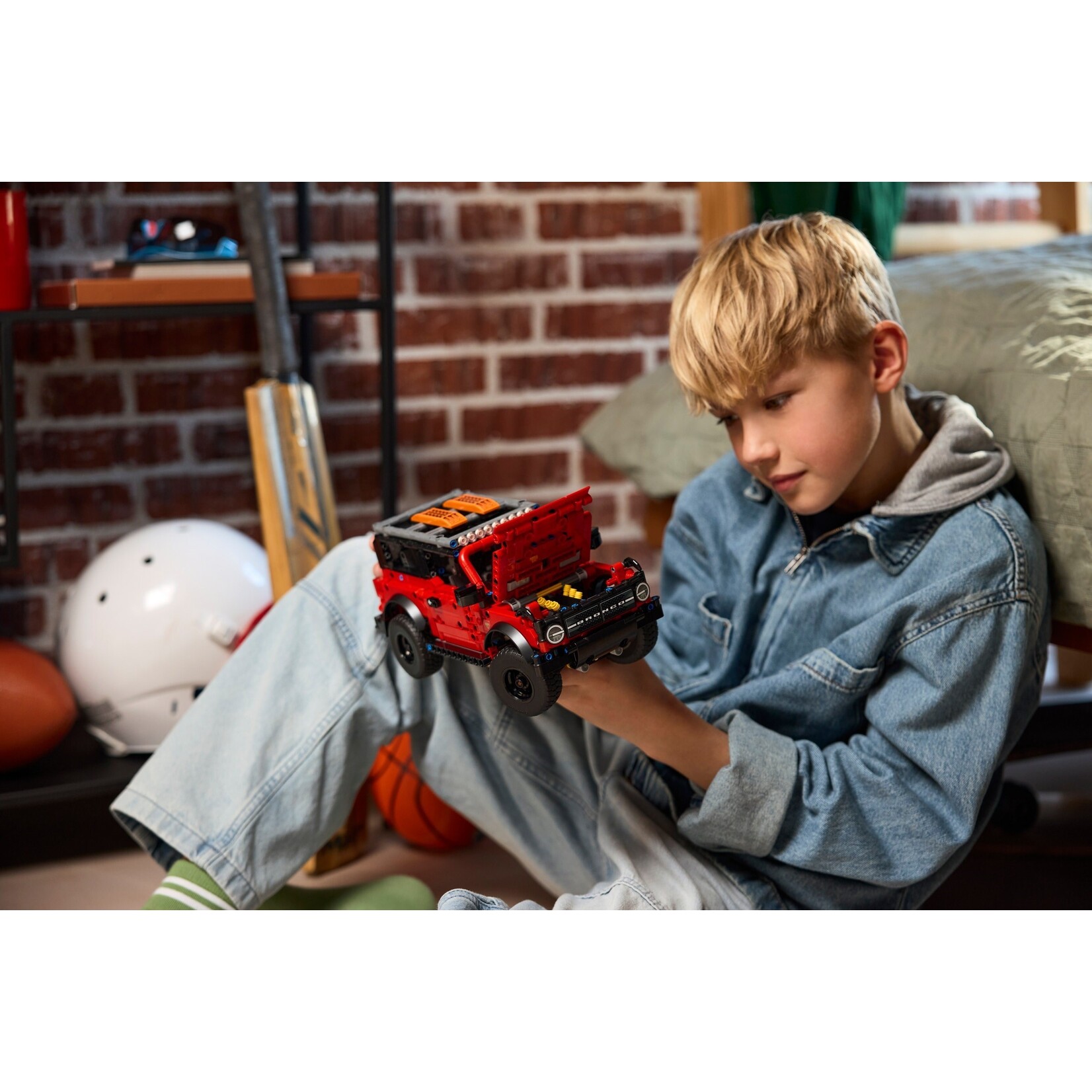 LEGO Ford Bronco® SUV - 42213