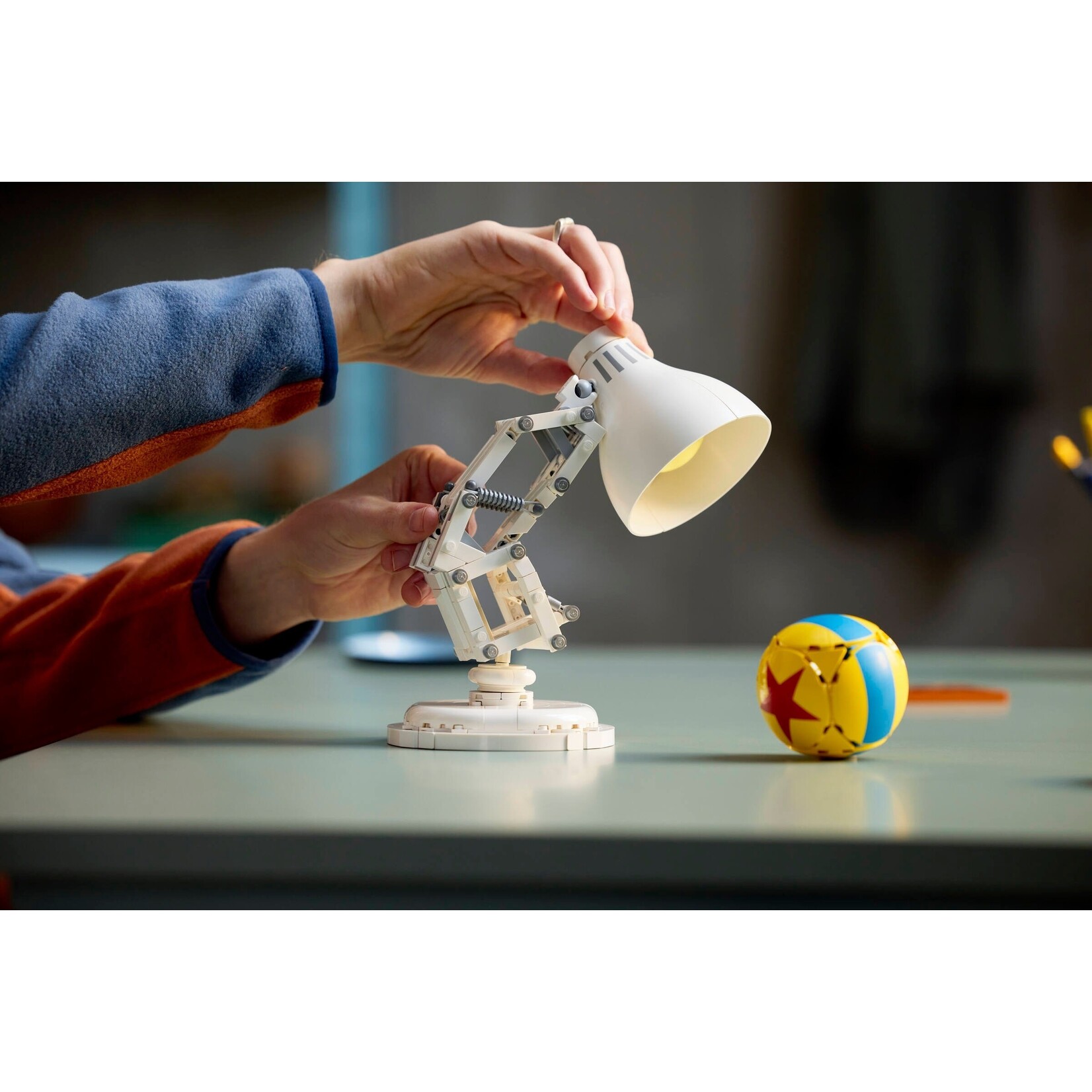 LEGO Ideas ǀ Disney Pixar Luxo Jr. - 21357