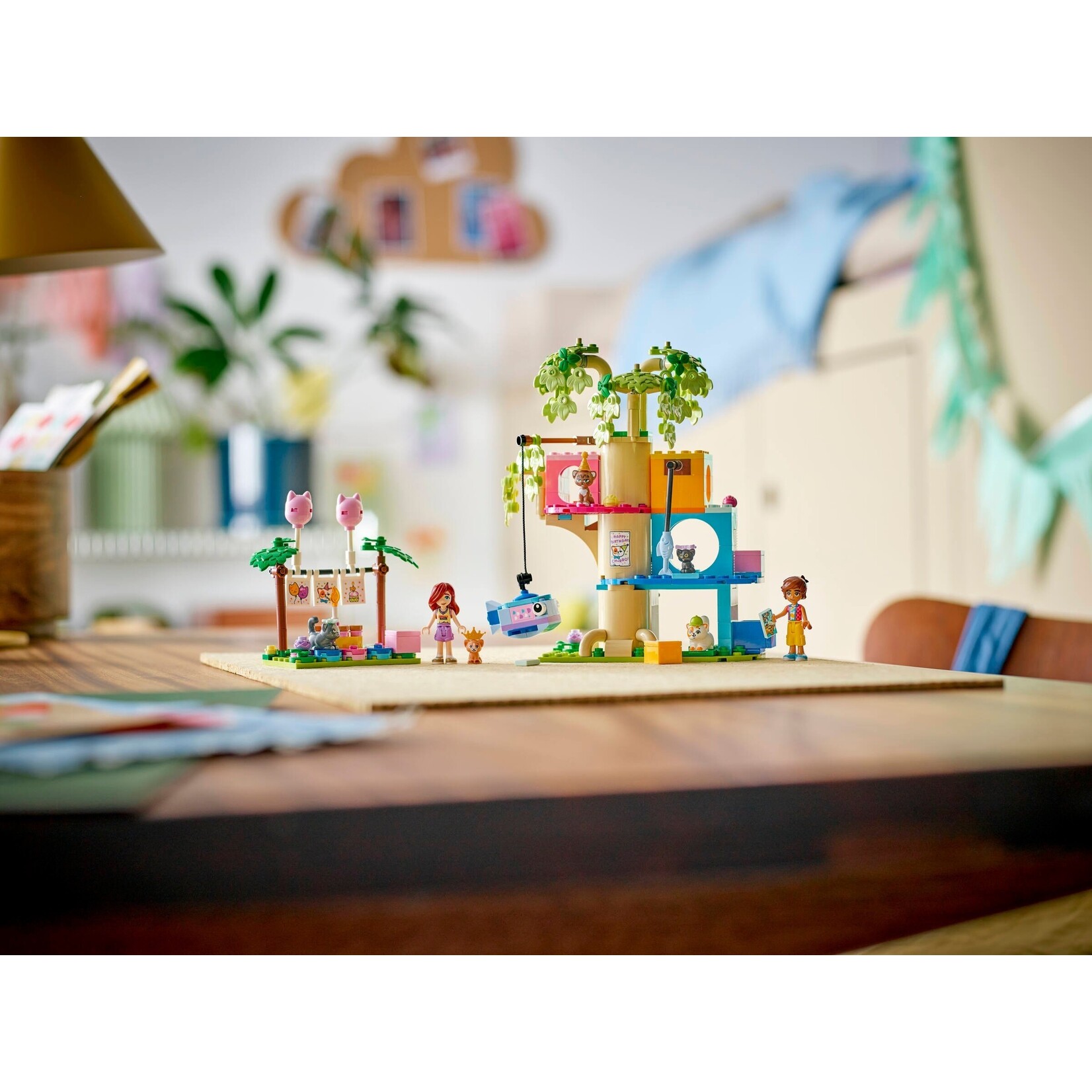 LEGO Kattenverjaardagsfeestje en boomhut - 42666