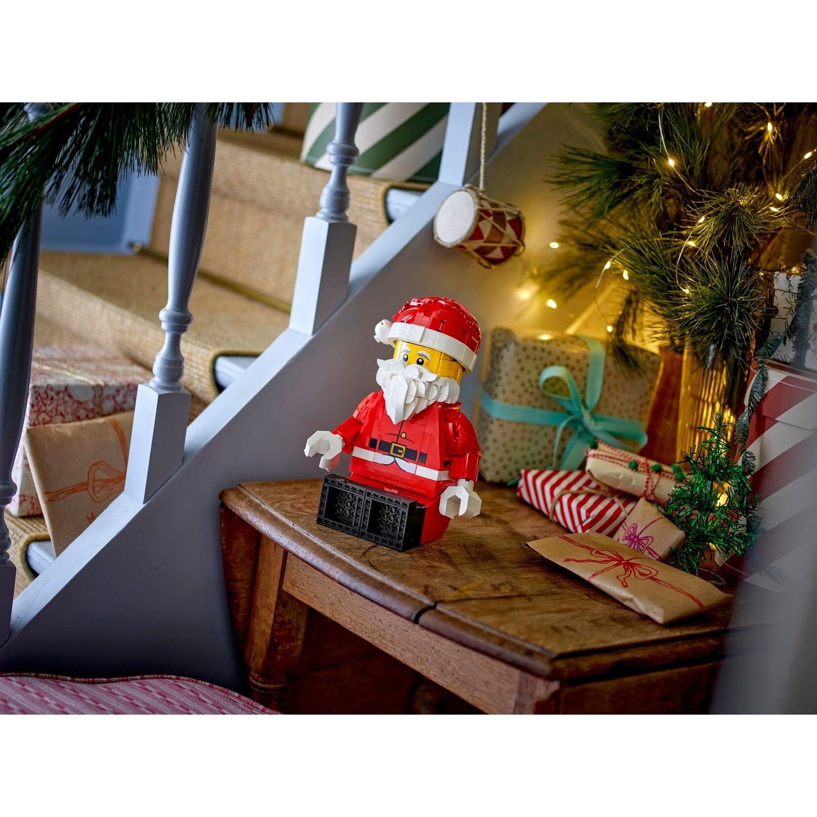 LEGO Grote minifiguur van de Kerstman - 40820