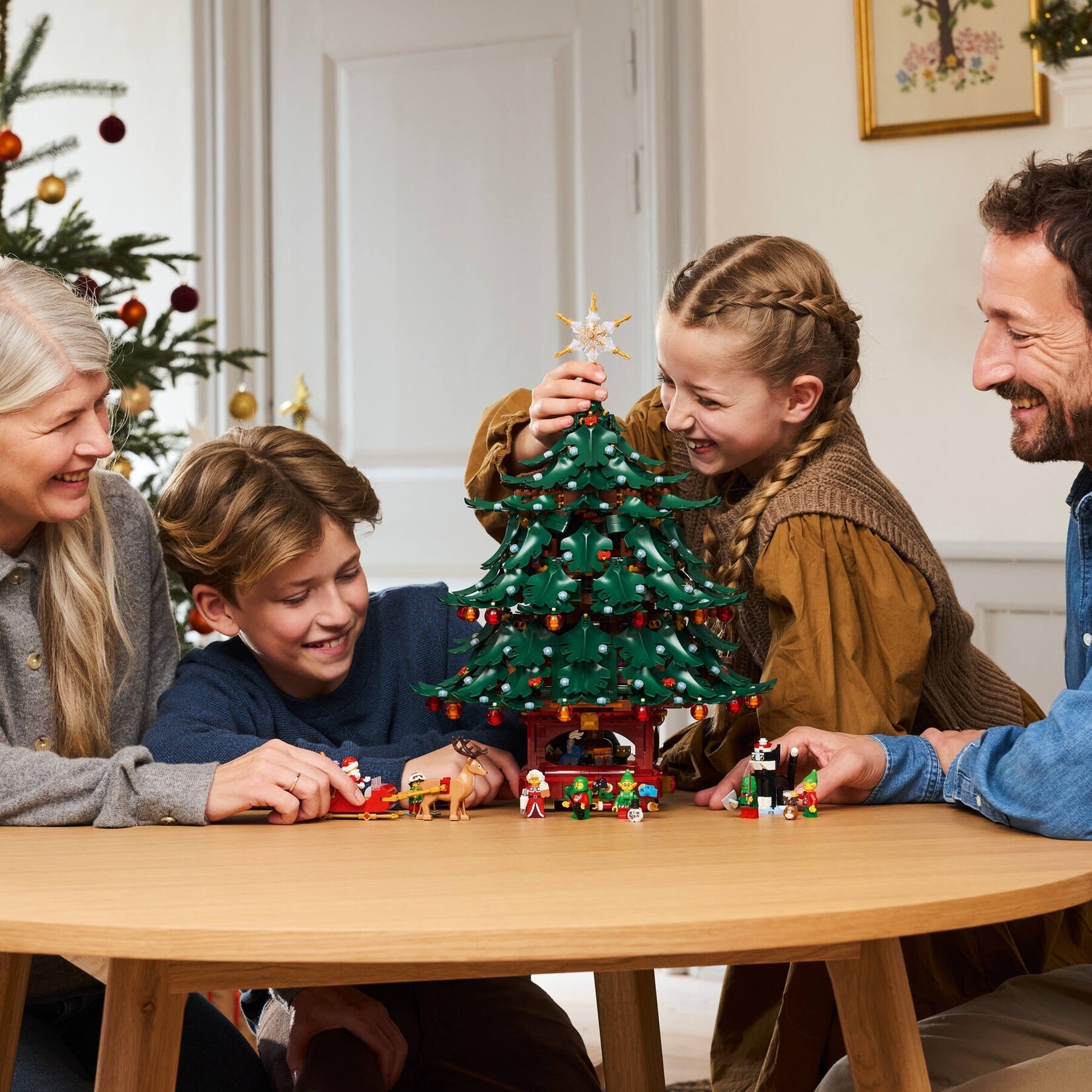 LEGO Decoratieve kerstboom voor het hele gezin - 41843