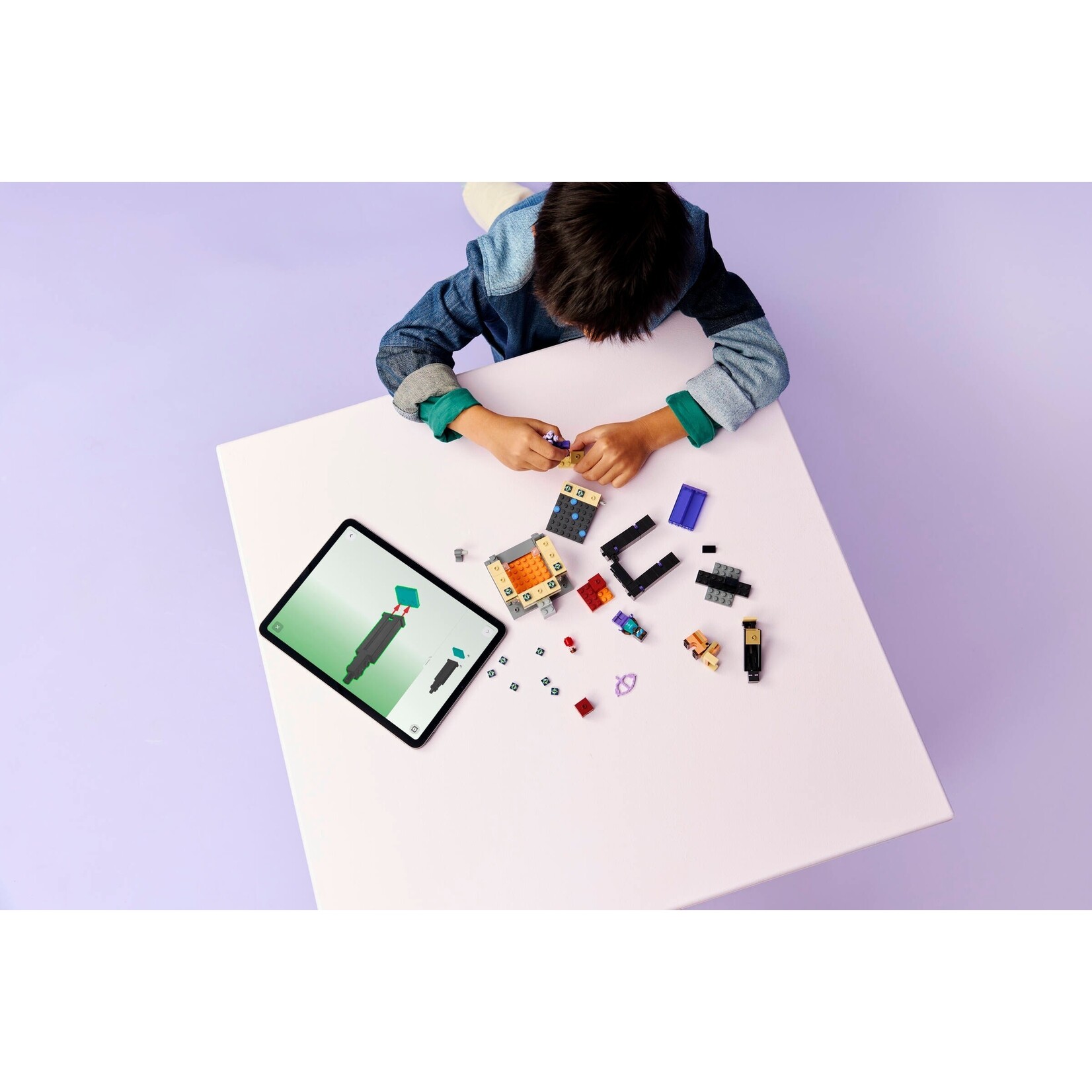 LEGO Reis naar de Nether en het End-portaal - 21584