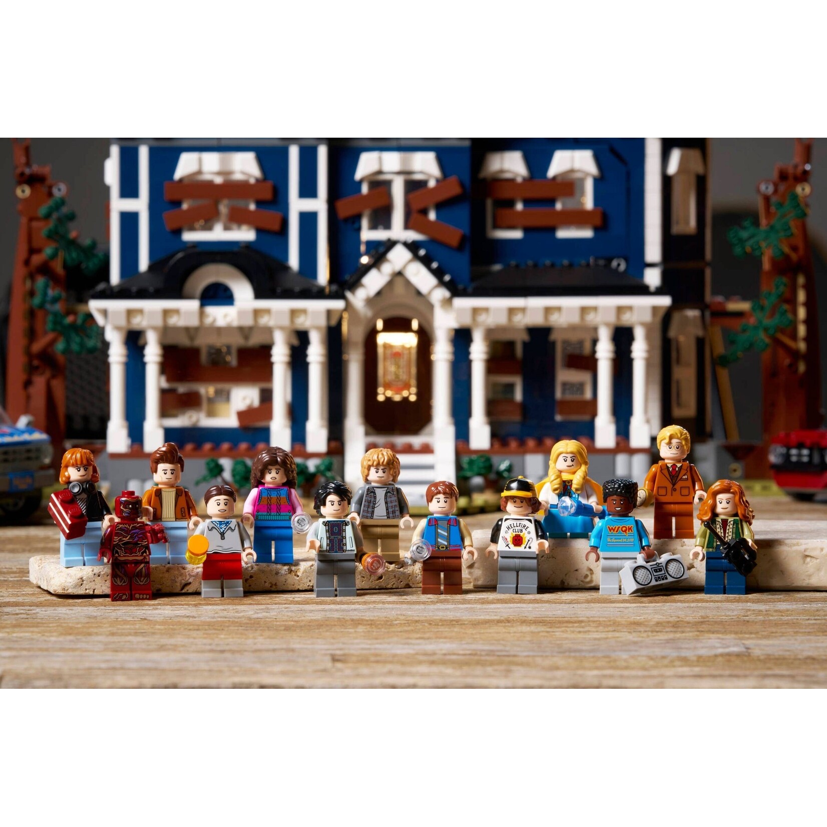 LEGO - Stranger Things: Het huis van de familie Creel -11370