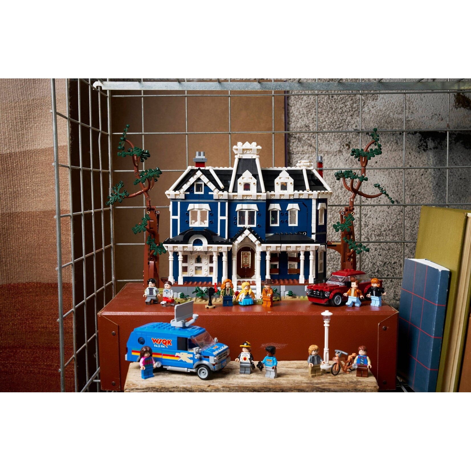 LEGO - Stranger Things: Het huis van de familie Creel -11370