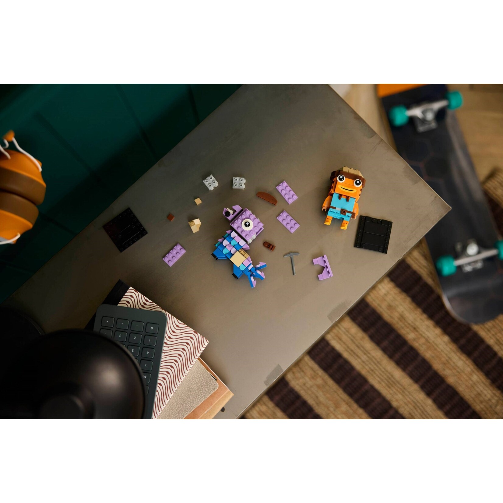 LEGO Supply Llama en Fishstick figuren - 40881