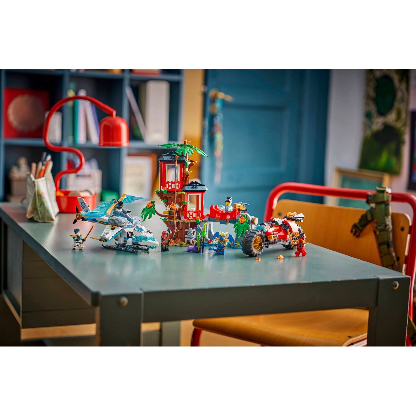 LEGO Ninjavoertuigen bij de boomhut - 71857