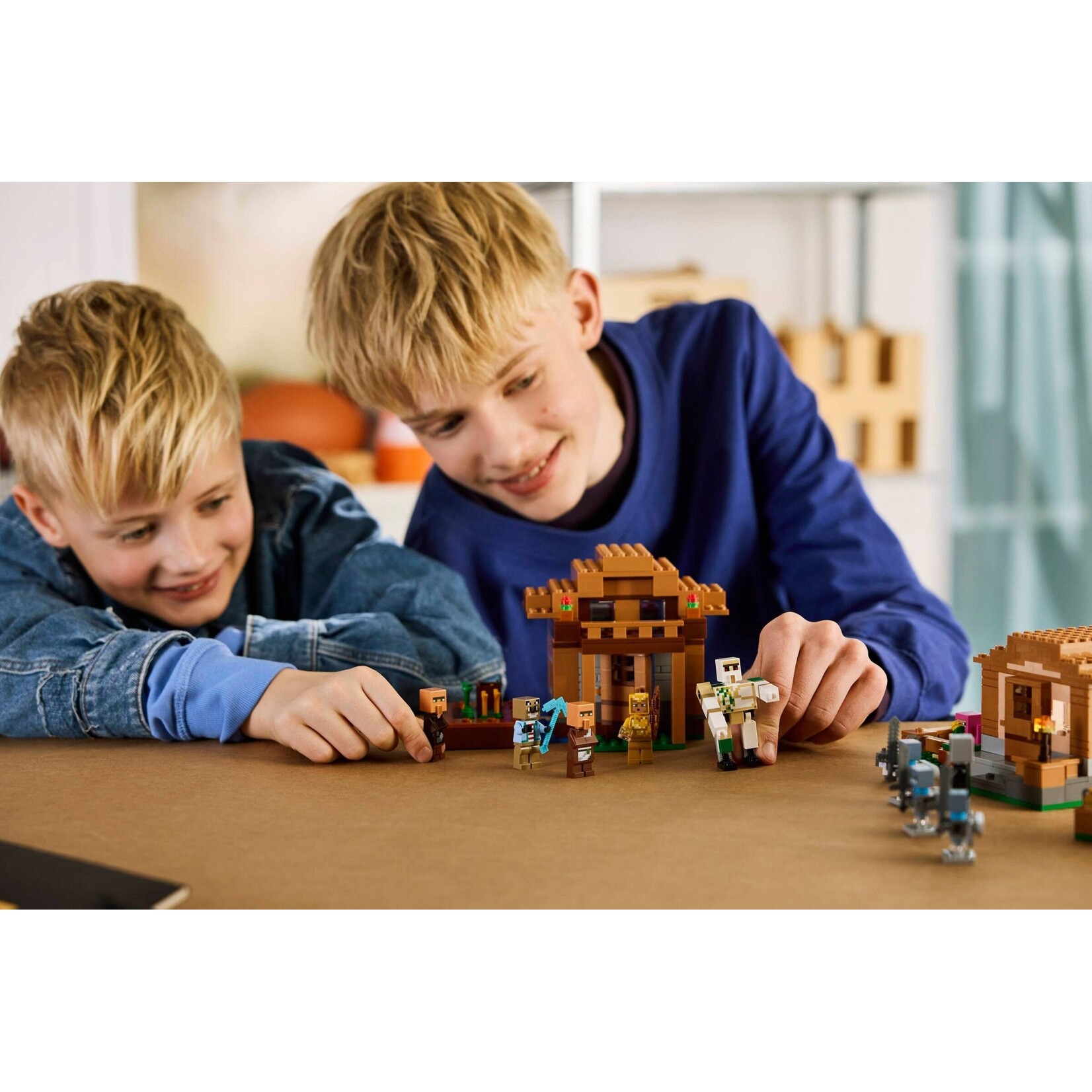 LEGO Oproeper dorpsaanval - 21596
