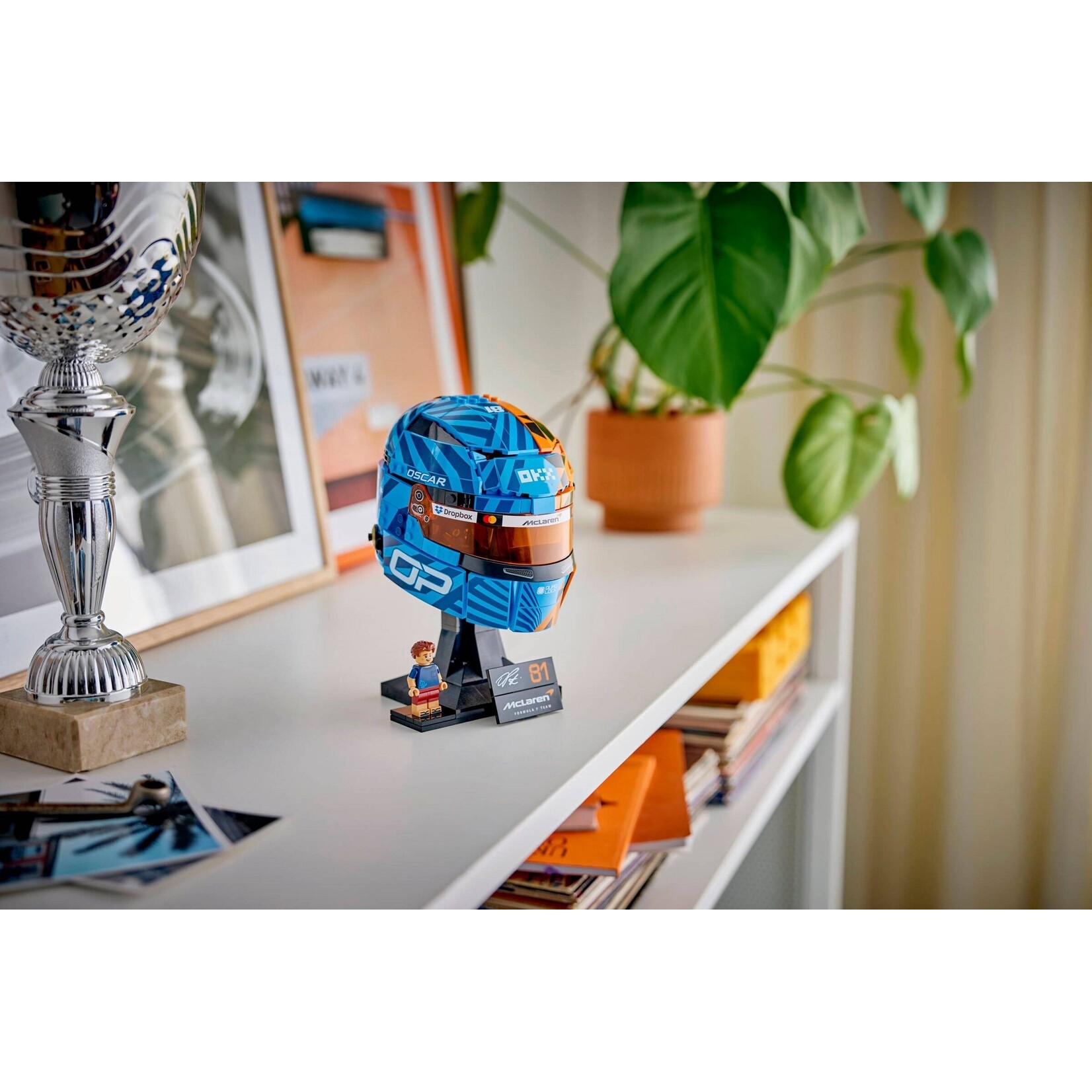 LEGO  McLaren Mastercard F1® Team helm van Oscar Piastri - 43017