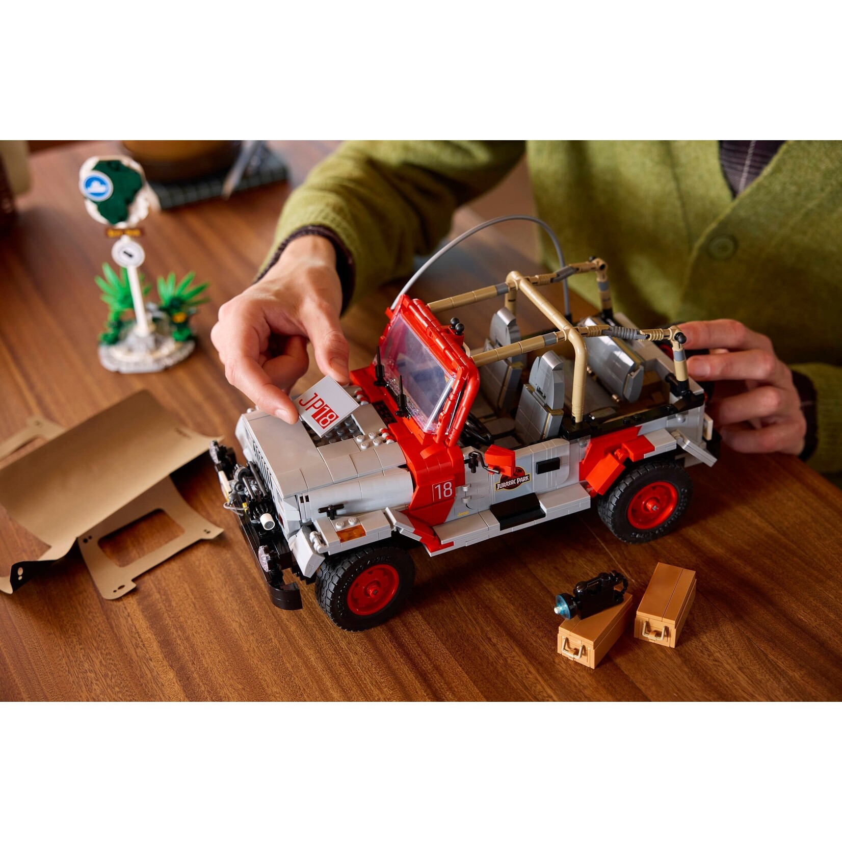 LEGO Jurassic Park Jeep® Wrangler - 77984