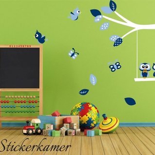 Muursticker tak met uilen, vlinders en vogels blauw