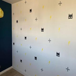 Muursticker kinderkamer jongen kruisjes, bliksem en batman Muursticker kinderkamer jongen kruisjes, bliksem en batman