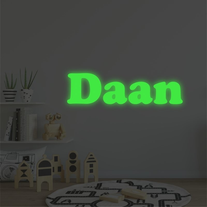 Custom naam sticker glow in the dark kinderkamer