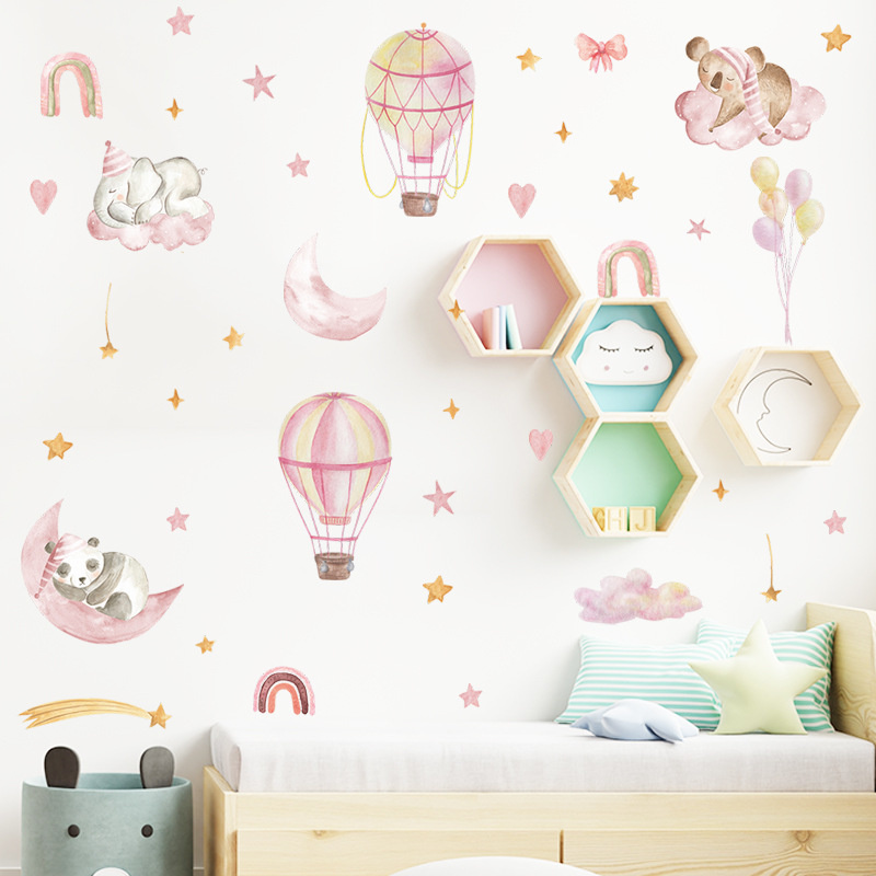 Muursticker babykamer dieren op wolken meisjes