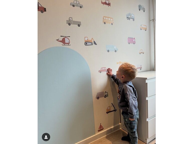 Muursticker Voertuigen in Neutrale Kleuren voor Kinderkamer – Speelse Auto's, Treinen en Vliegtuigen