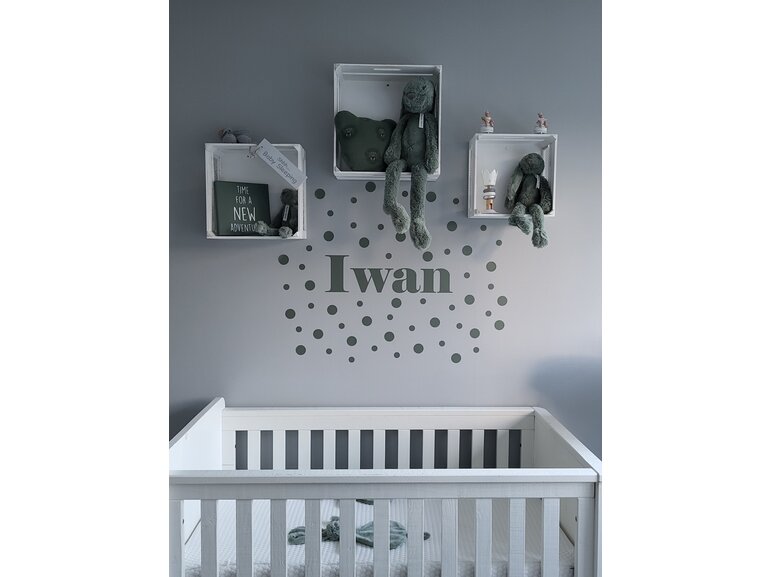 Eigen muursticker naam maken babykamer
