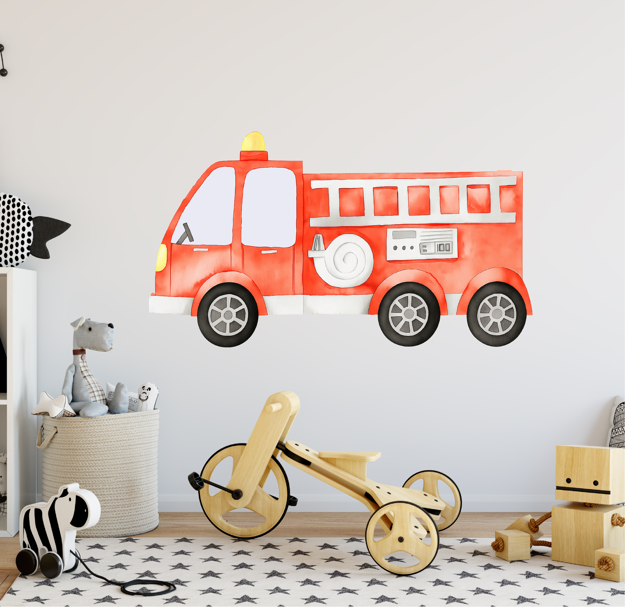 Brandweerauto Muursticker in Waterverf Stijl – Unieke Watercolor Brandweer Wandsticker voor Babykamer of Kinderkamer – Verwijderbare Muurdecoratie voor Jongens en Meisjes