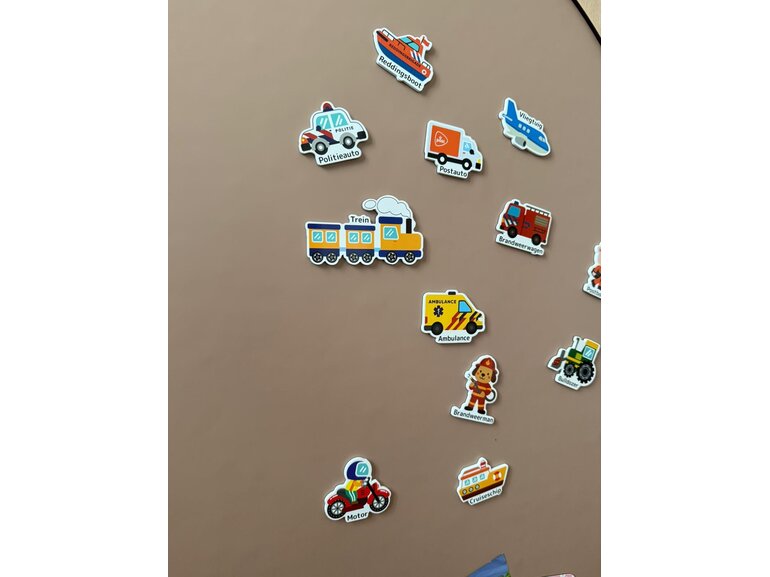 Voertuig magneten (34 Stuks) | educatief speelgoed voor kinderen | perfect voor magneetsticker en koelkast Stickerkamer Voertuig magneten (34 Stuks) | educatief speelgoed voor kinderen | perfect voor magneetsticker en koelkast
