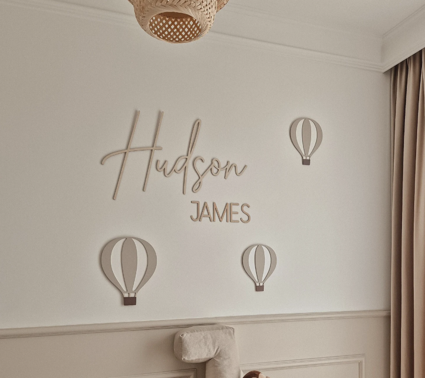 Dubbele naam van hout voor baby en kinderkamer