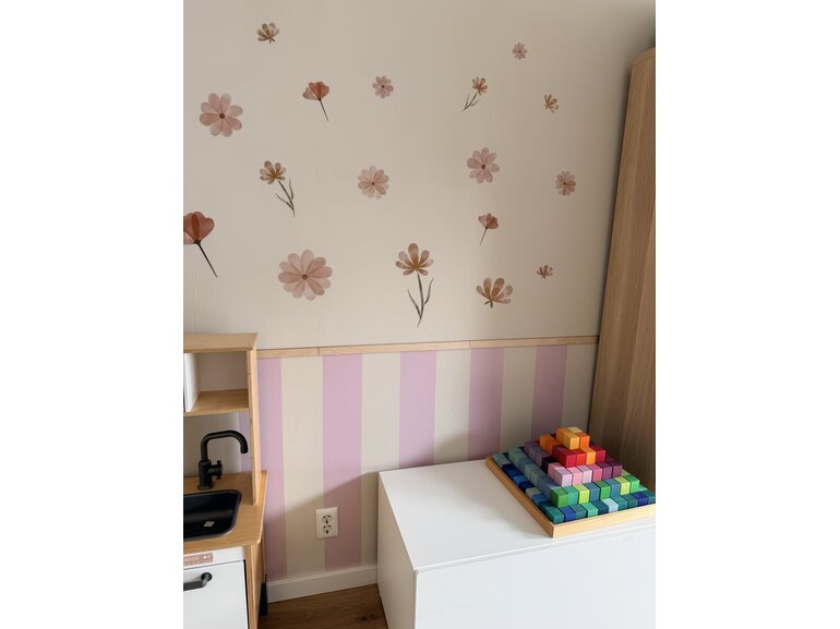 Houten lambrisering wandlijst voor de kinderkamer Stickerkamer Houten lambrisering wandlijst voor de kinderkamer
