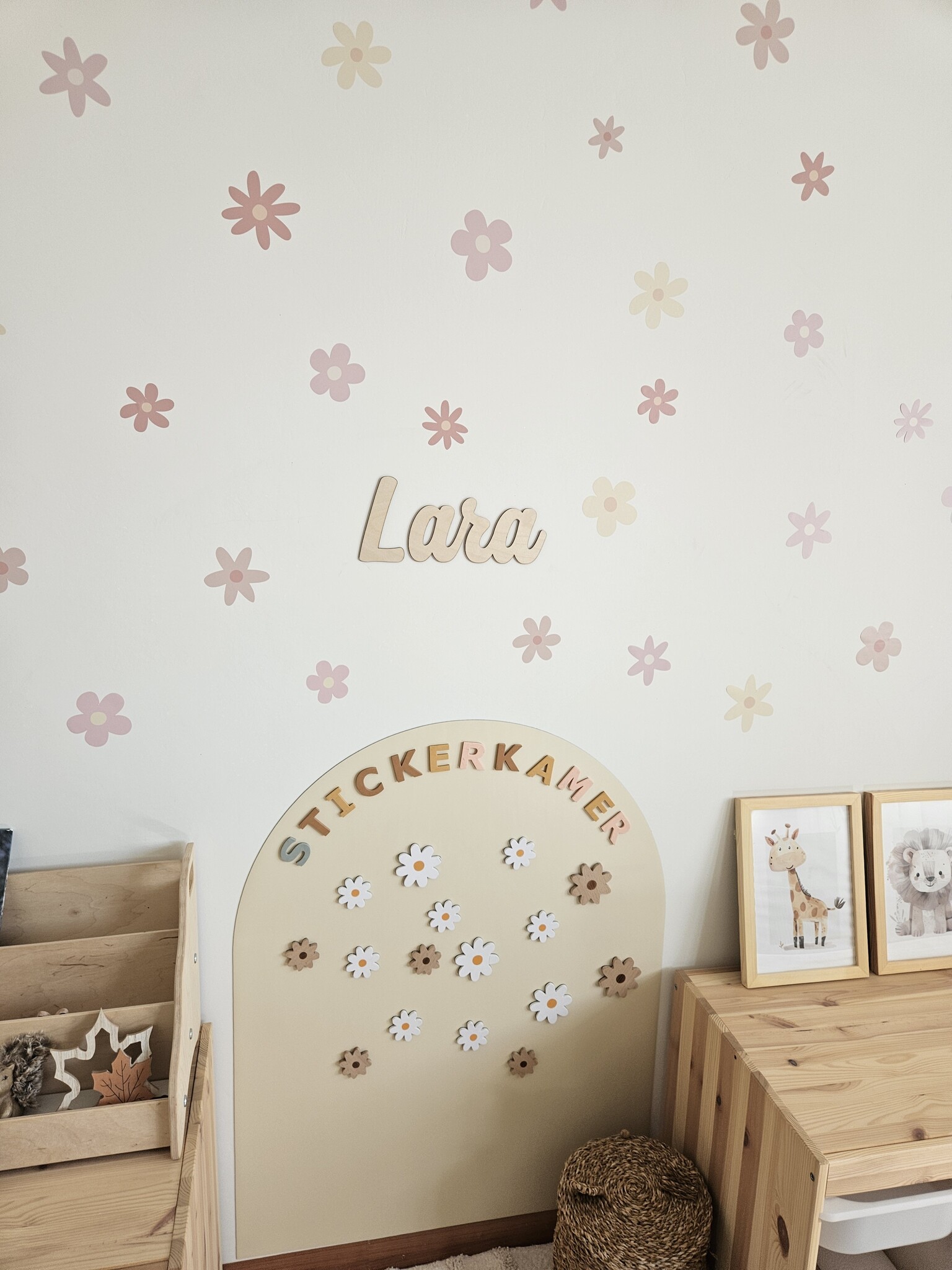 Daisy bloemen - madeliefjes muurstickers 65 stuks