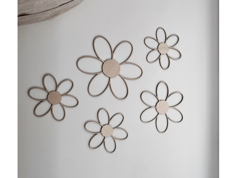 Houten madeliefjes wanddecoratie van berkenhout – set van 5 stuks in 3 maten (25 cm, 20 cm en 15 cm) – kinderkamer decoratie, babykamer muurdecoratie, boho wanddeco