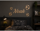 Houten voetballen met naam gepersonaliseerd