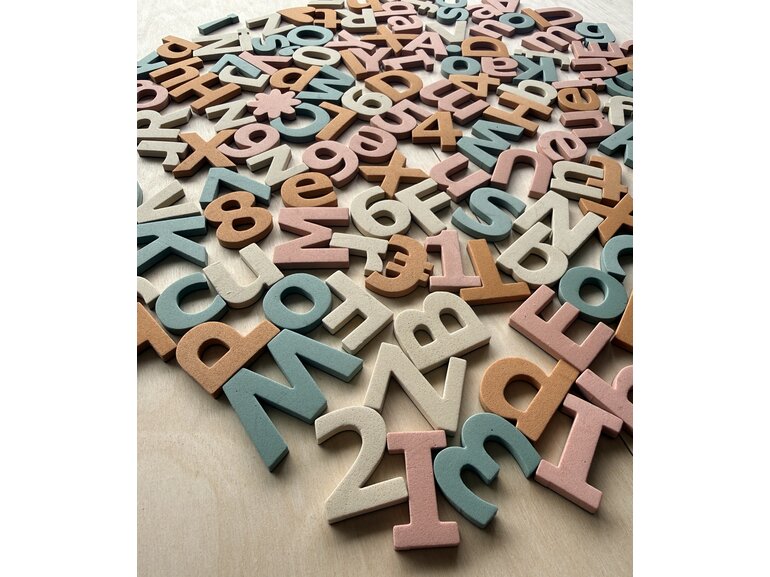 Magnetische Letters en Cijfers Kinderen – 135-delige Set in Aardetinten | Boho Educatief Speelgoed Kinderkamer Magnetische Letters en Cijfers Kinderen – 135-delige Set in Aardetinten | Boho Educatief Speelgoed Kinderkamer