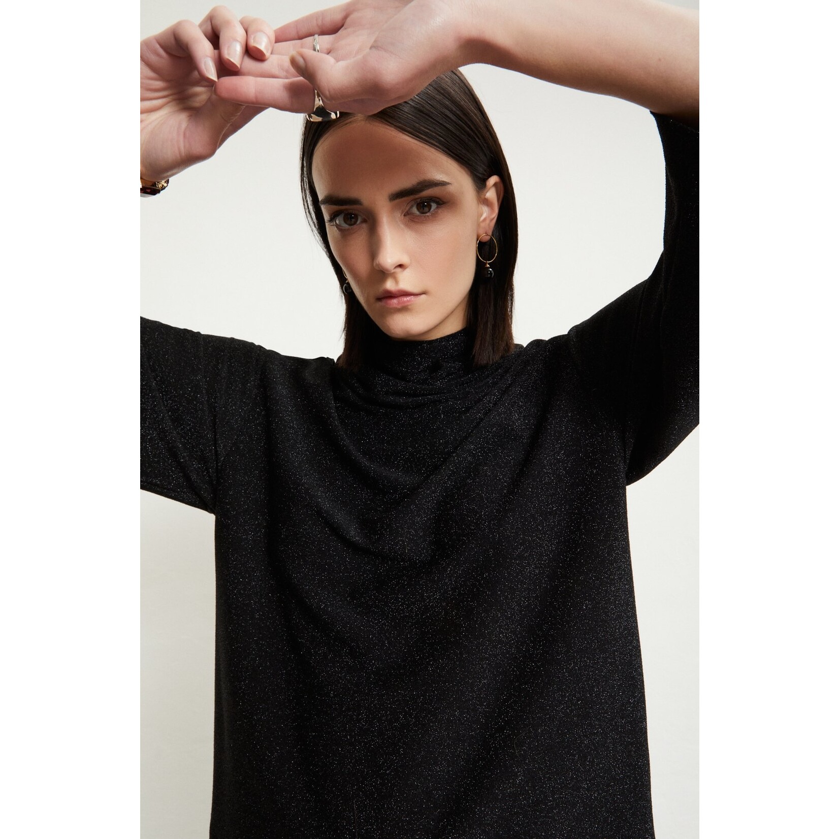 Ottod'Ame DMF0013 zwarte sweater lurex 79% viscose 9% nylon 9% poly en elastan