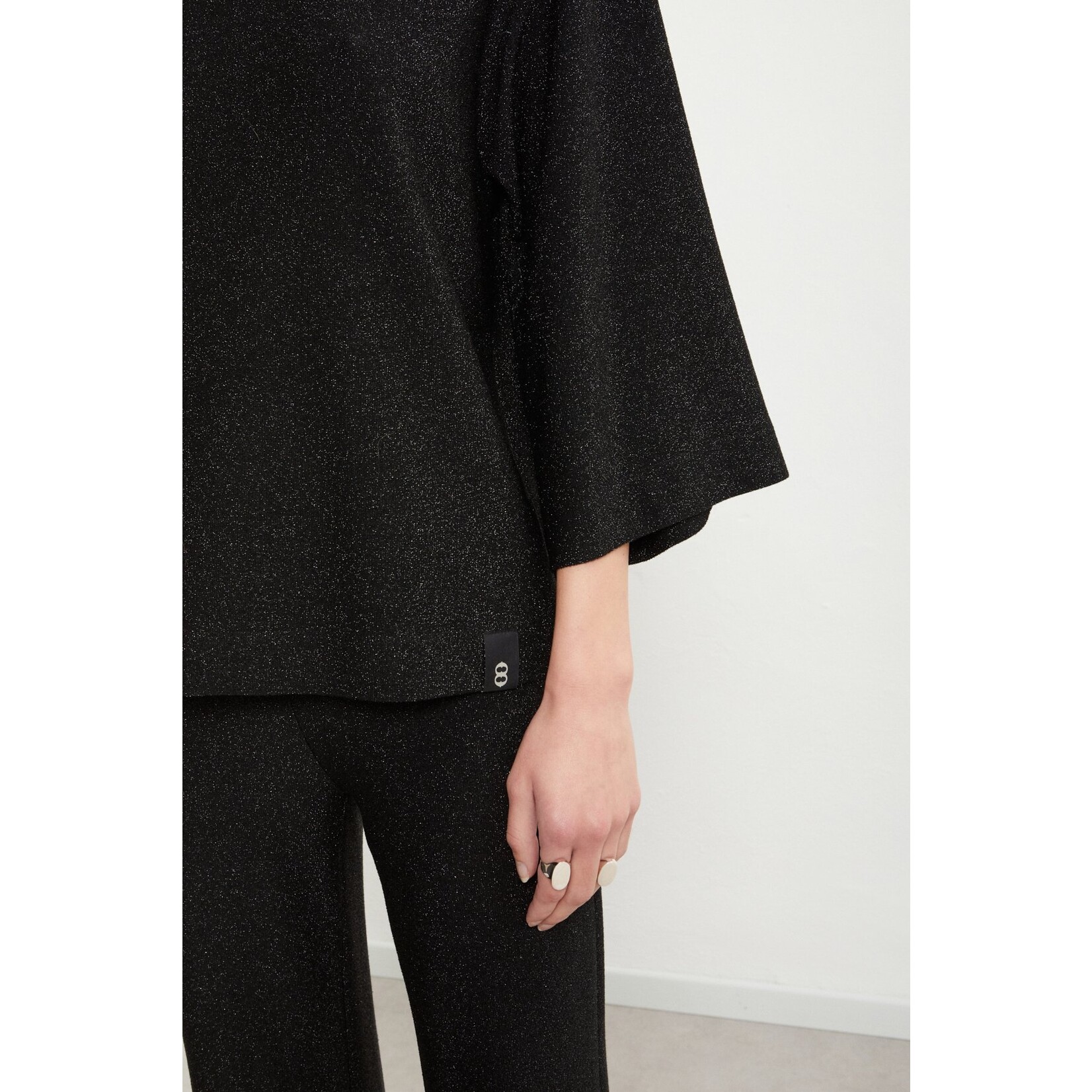 Ottod'Ame DMF0013 zwarte sweater lurex 79% viscose 9% nylon 9% poly en elastan