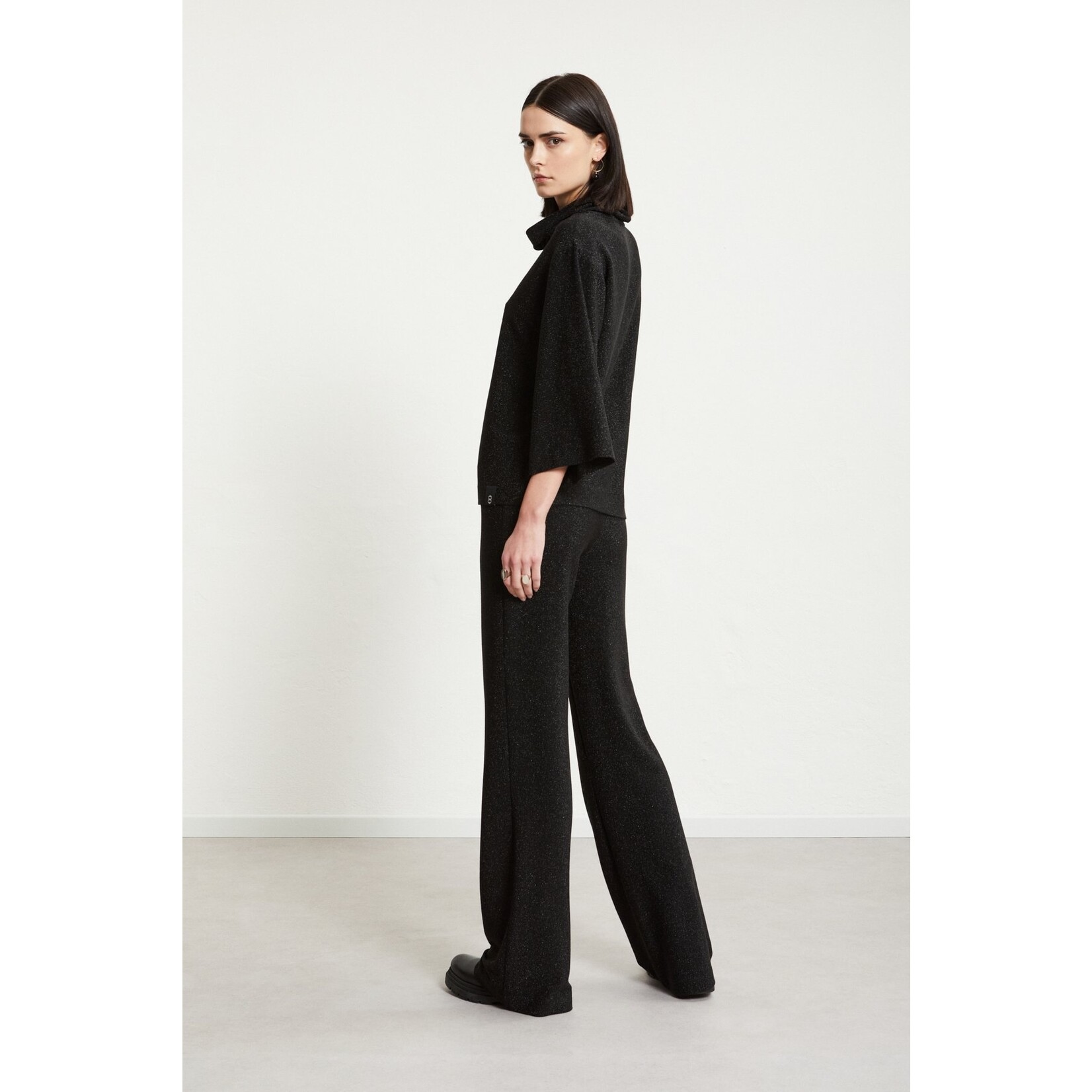 Ottod'Ame DP9619 pant zwart met lurex 79% viscose 9% nylon 9% poly en elastan