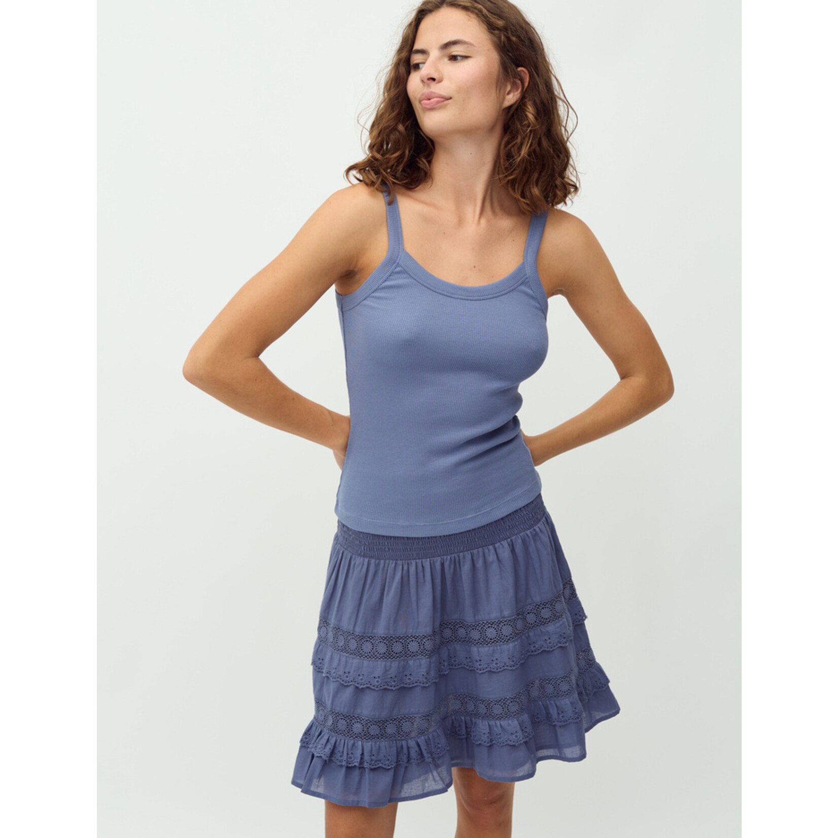 mbyM Essa top 95% org. cotton en 5% elasthan