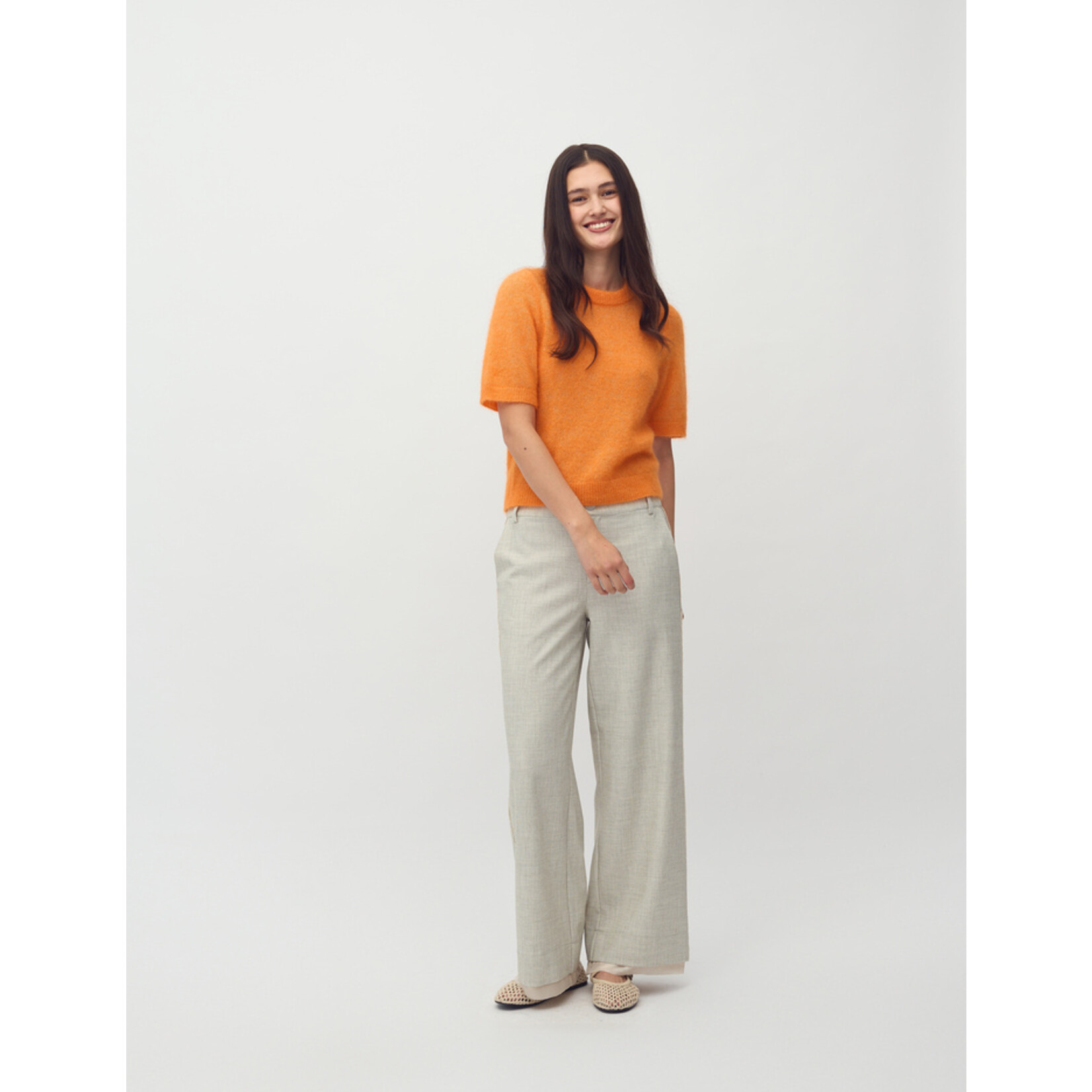 mbyM Carla truitje kleur orange peel 33% nylon, 32% wool, 32% mohair en 3% elastan