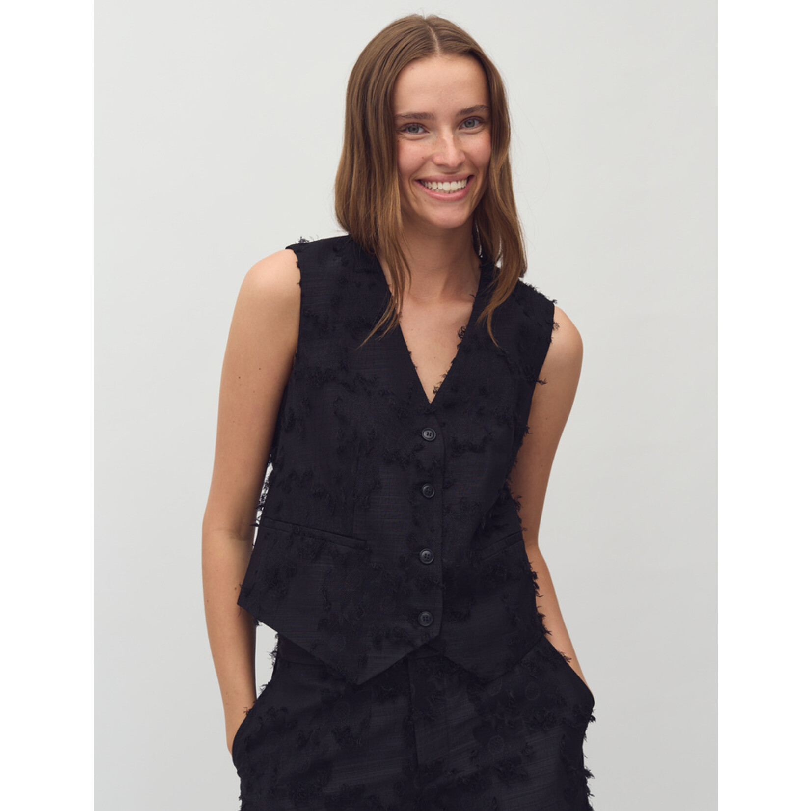 mbyM Merya-M gilet, bloomilla 61910230 zwart 100% poly