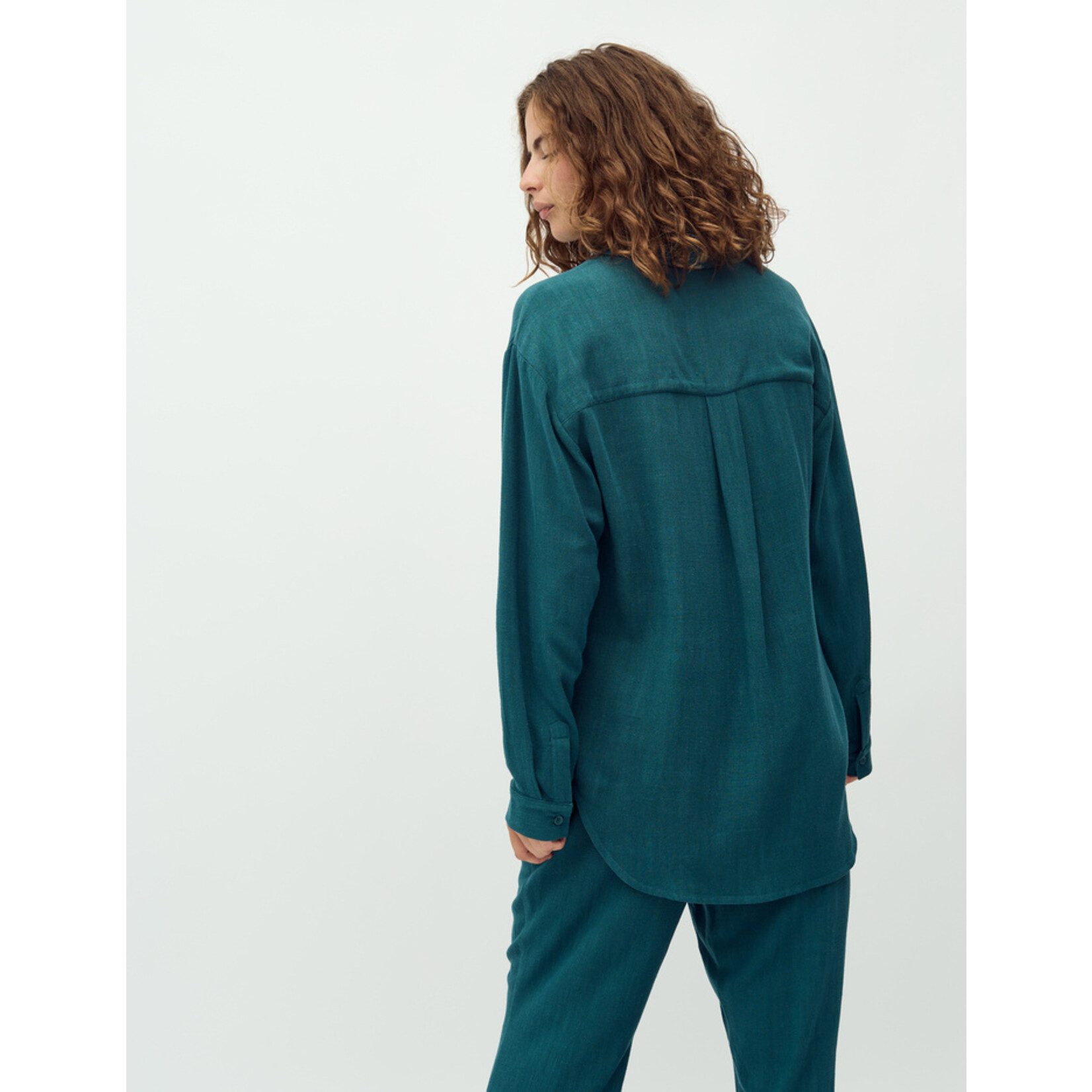 mbyM 31580405 Ammolisa_ overhemdblouse 80% viscose en 20% linnen kleur mediterrain