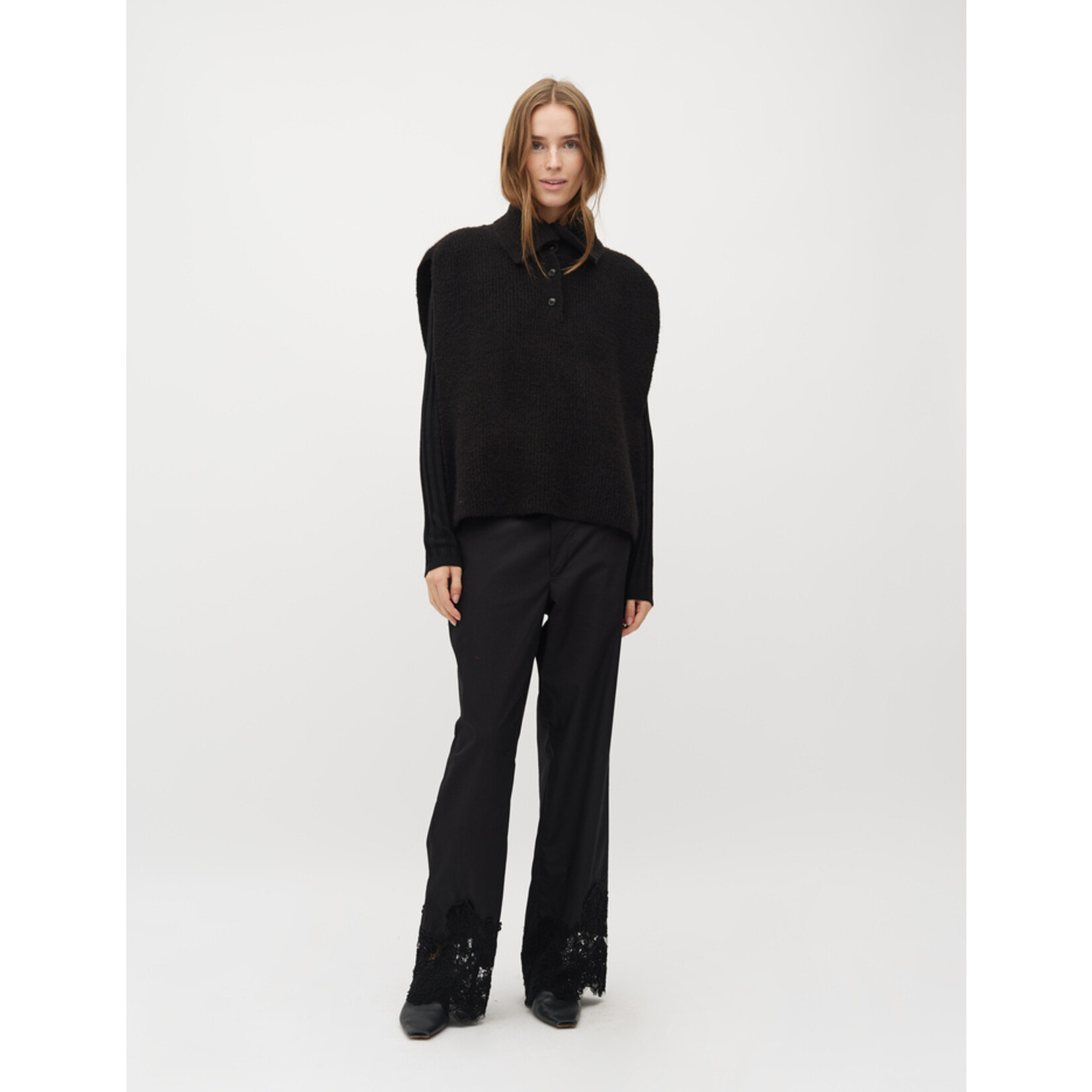 mbyM Tristiana-M Hevelyn sjaal/hes zwart 68% acryl, 12% polyester, 11% nylon, 6% wol en 3% elastan