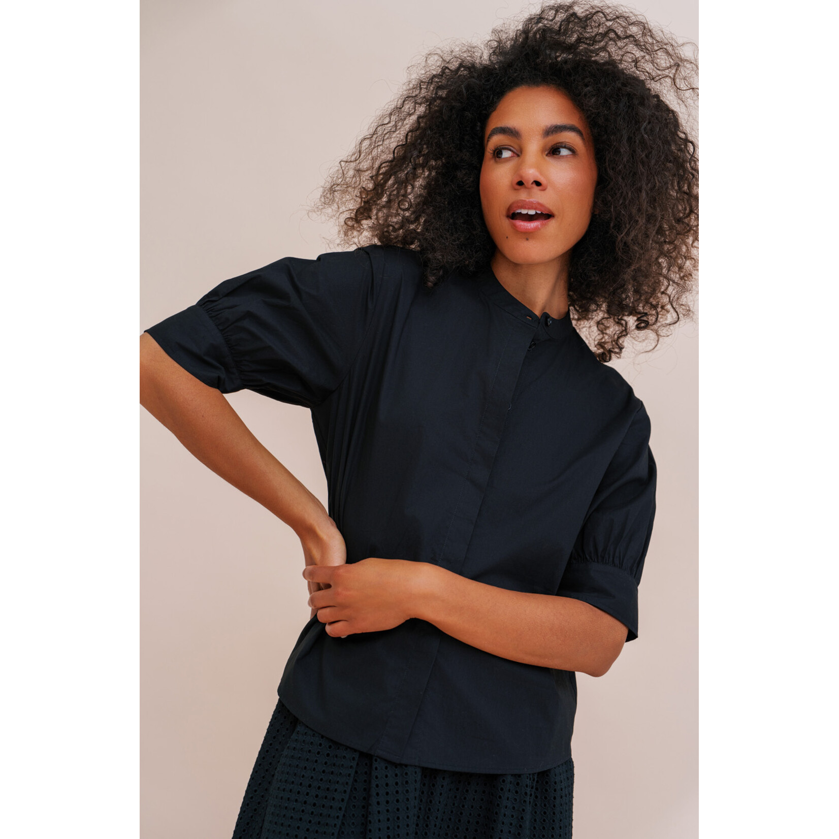 Zilch 61POP15.069 zwarte blouse 100% katoen