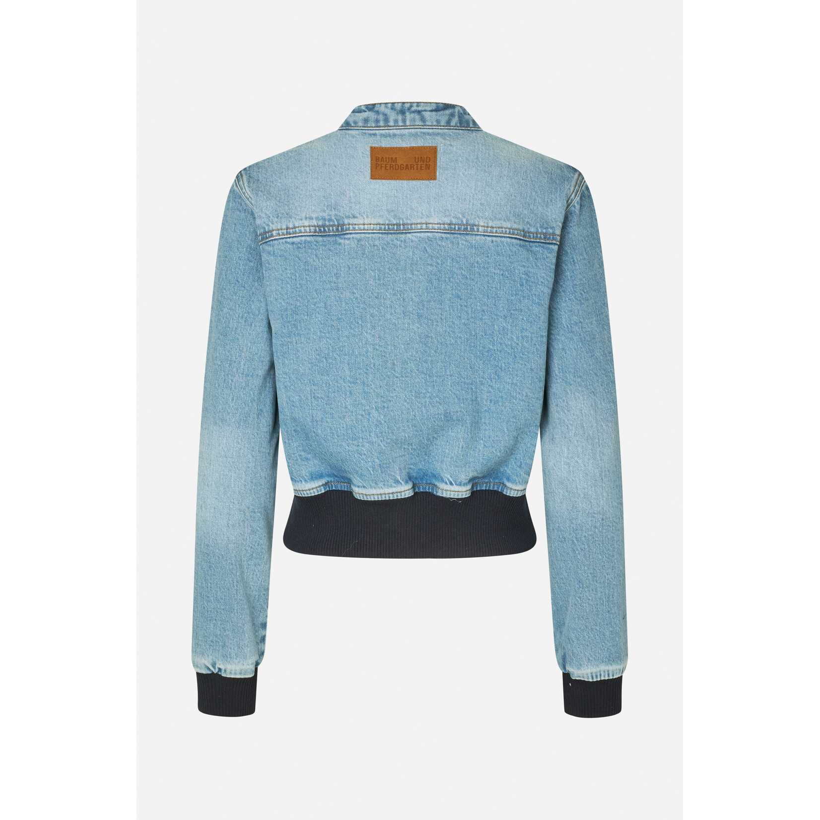 Baum und Pferdgarten Berna jacket 100% organic cotton denim.