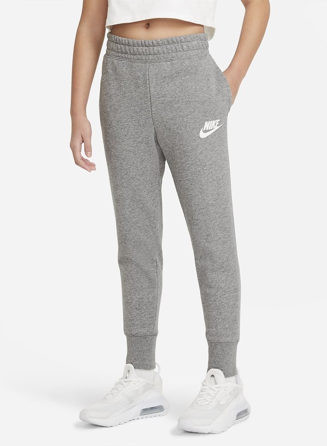 Nike Sportswear Club