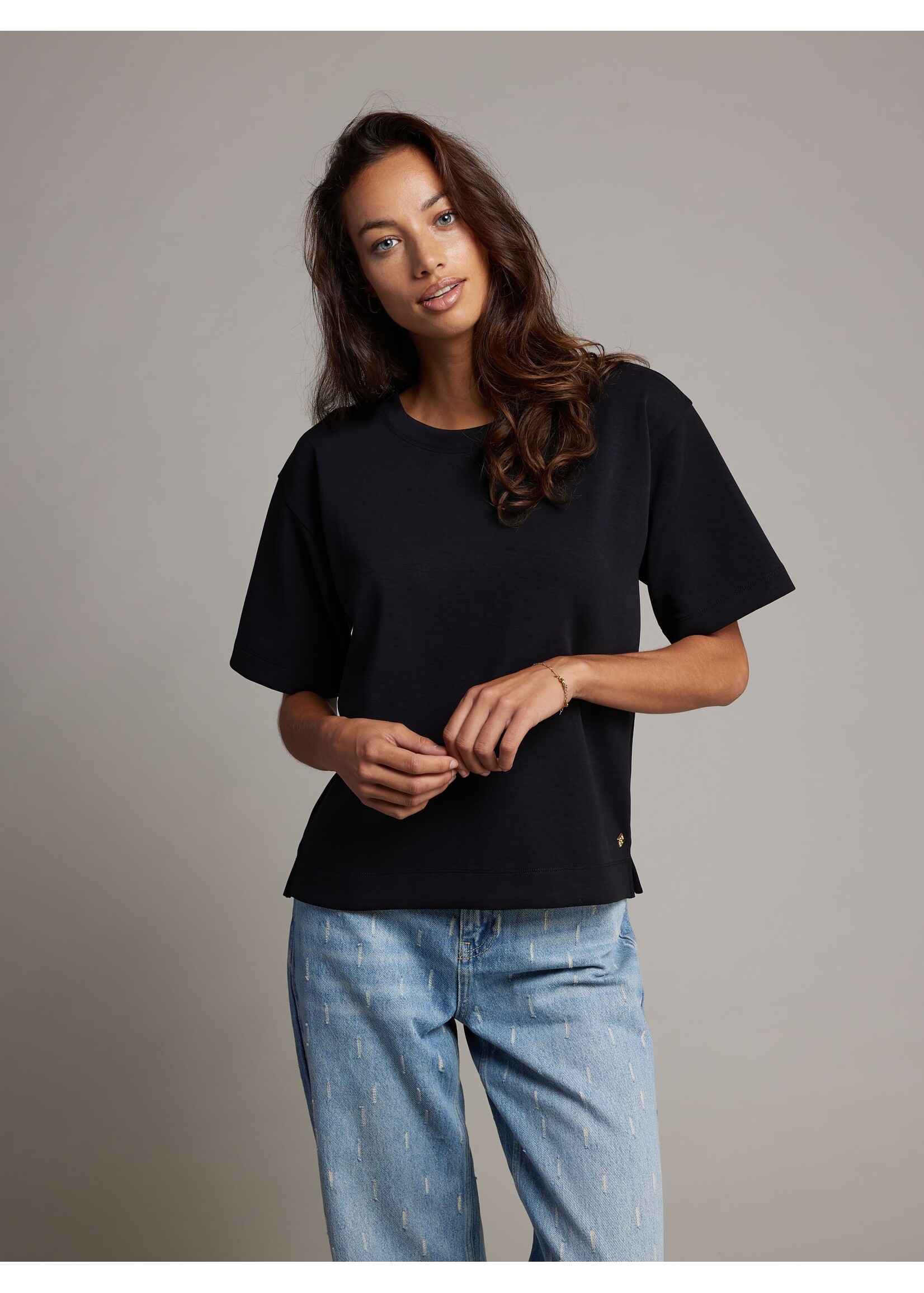 PINK NOIR T'SHIRT IRIS