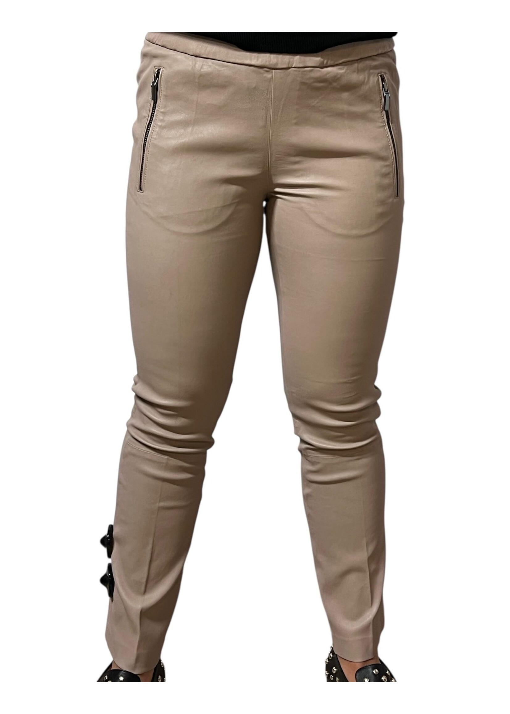 Gustav LERENBROEK DOA BRUIN