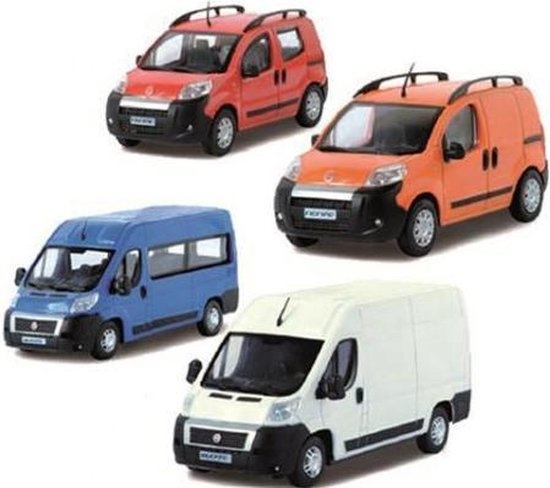 Bburago Furgoni Italiani Fiat auto Schaal 1:43- 1 stuks assorti uitgeleverd