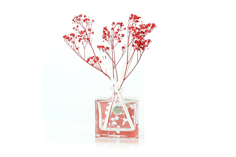 Ashleigh & Burwood Winter Rose & Jasmine Geurstokje rood-L9,5B4,75H11,1CM