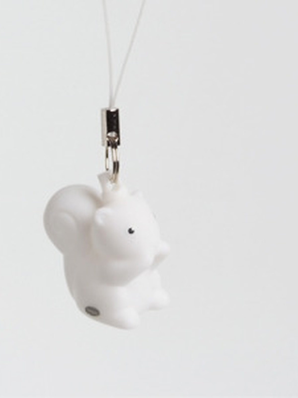 Mini sleutelhanger/ telefoonhanger Eekhoorn wit