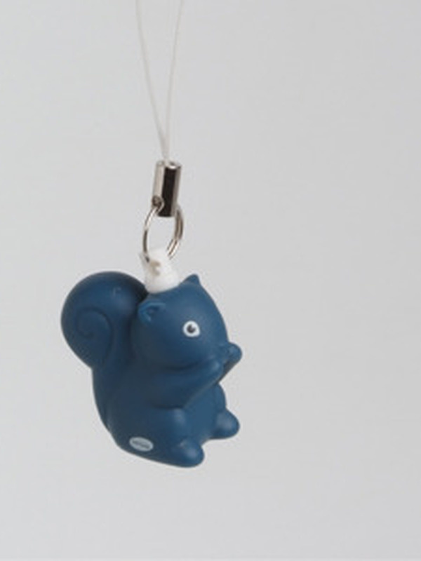 Mini sleutelhanger/ telefoonhanger Eekhoorn donker blauw